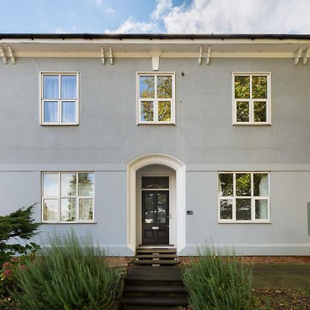 1-Bedroom Apartment In Leamington Spa With Free Parking Екстериор снимка